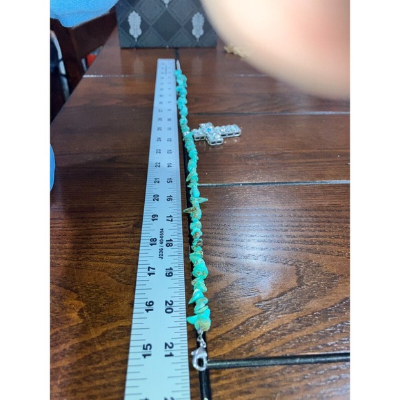 Crystal Avenue Beaded Light Green Stones Rhinestone Cross 21 3/8 Inch Necklace! - Picture 7 of 8